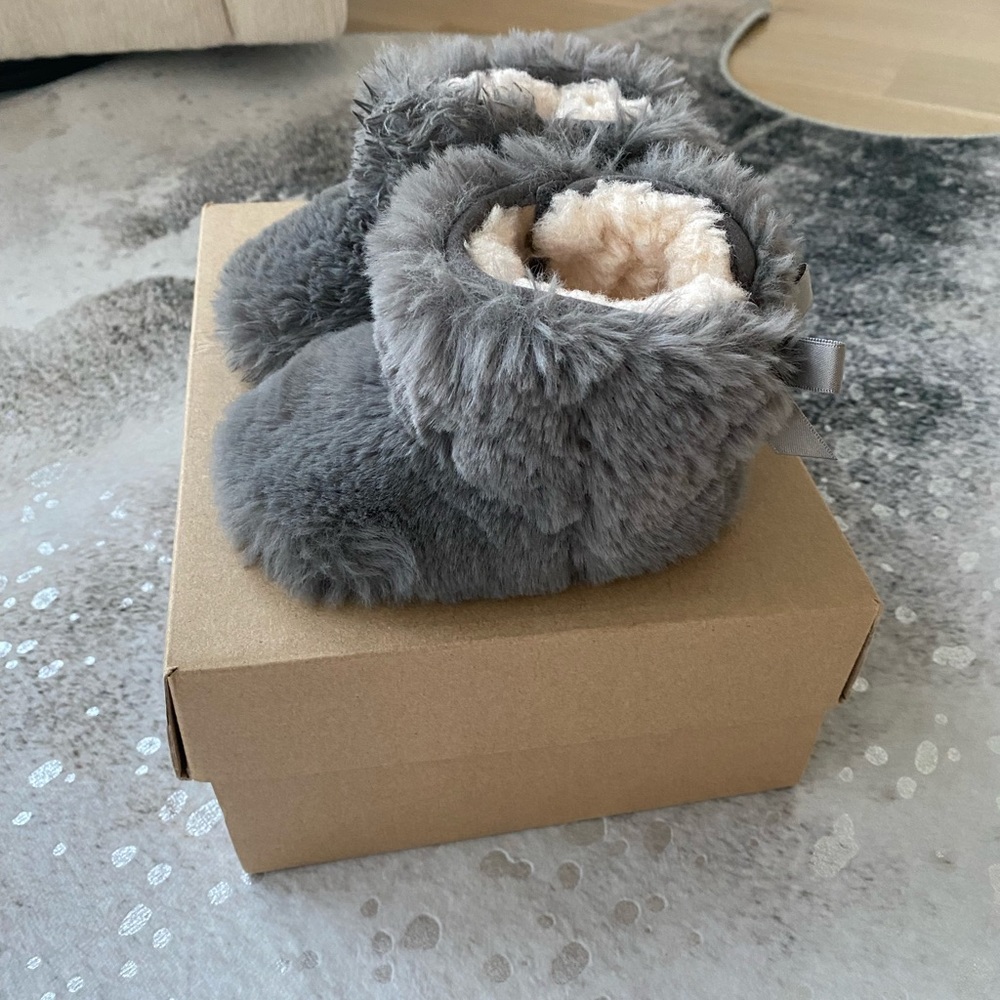 UGG baby 2/3
